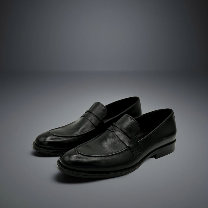 The Classic Loafers – Timeless Elegance & Comfort