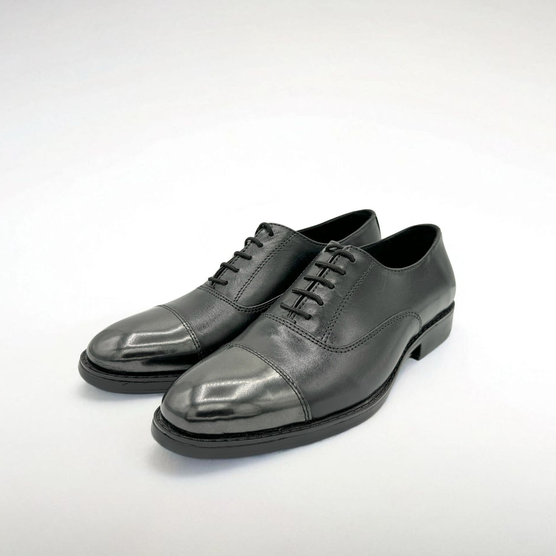 The Black Leather Classic – Stylish & Comfortable