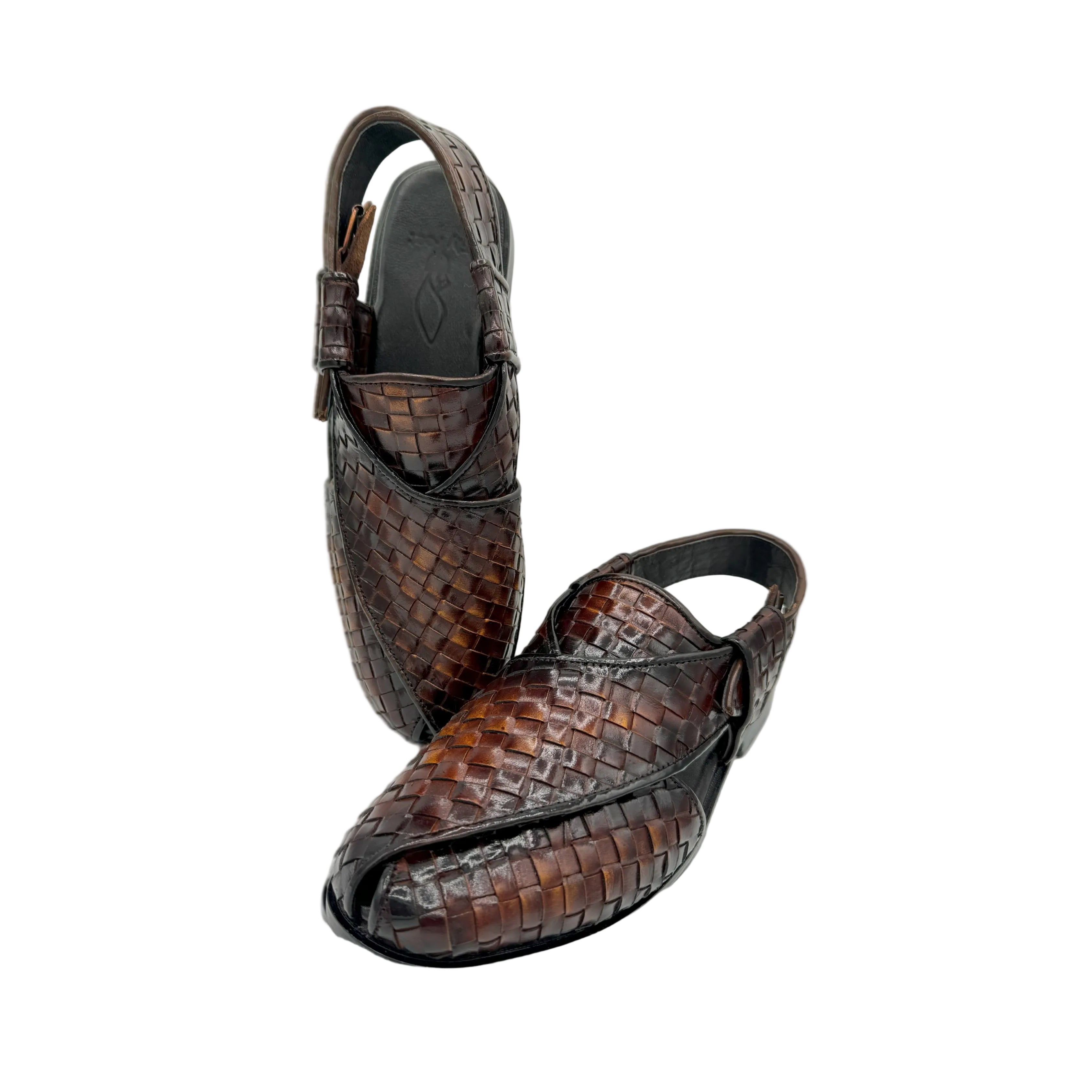 The Handwoven Leather Peshawari Chappal – A Blend of Tradition & Craftsmanship
