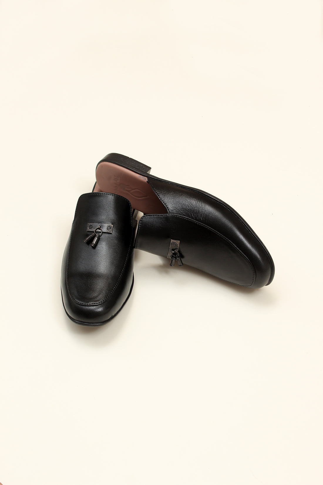 The Black Leather Mules – Timeless Elegance & Comfort