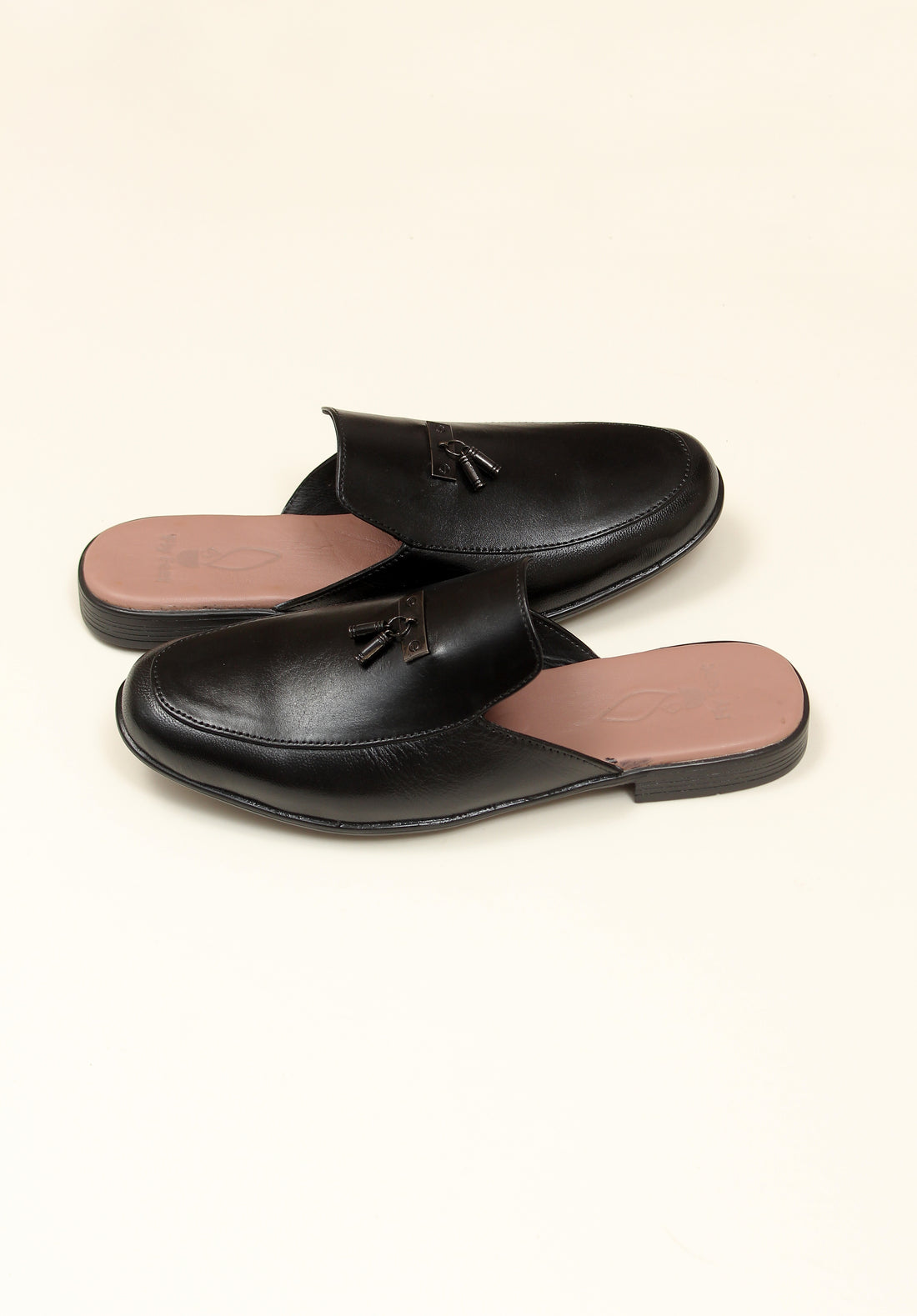 The Black Leather Mules – Timeless Elegance & Comfort